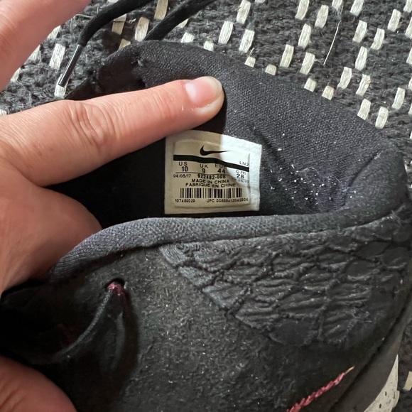 Nike Kobe A D Mid - Picture 3 of 3